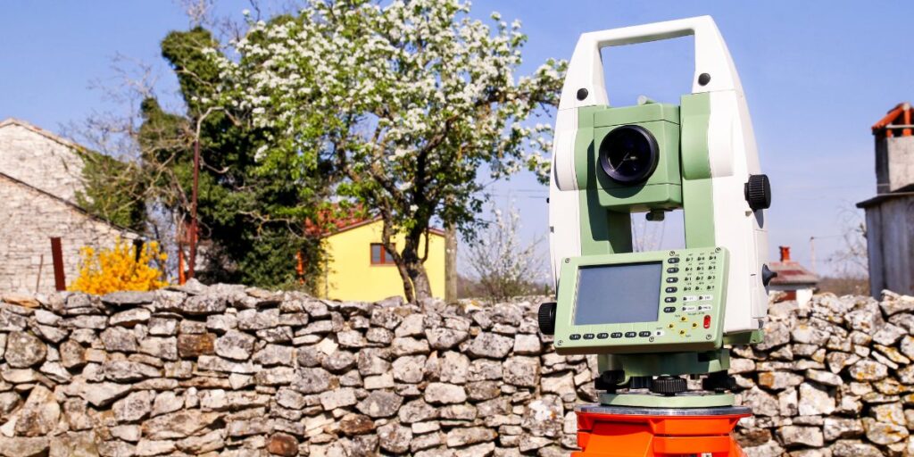 Tipos de Estaciones Totales Utilizadas en Topografía Tipos de estaciones Totales